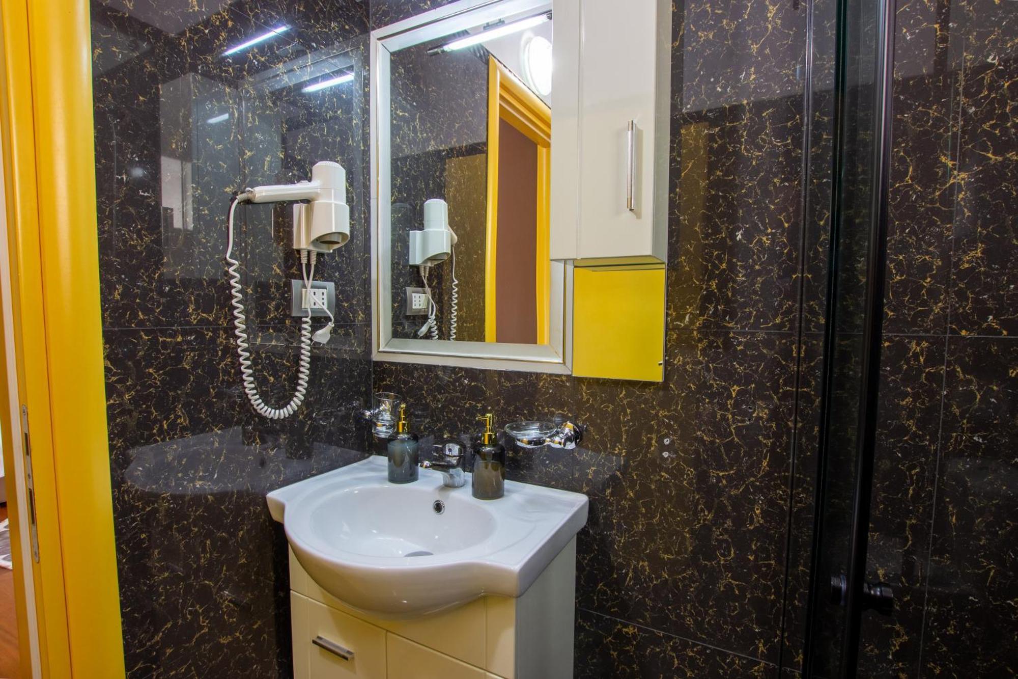Bora Hotel Gjirokastër المظهر الخارجي الصورة