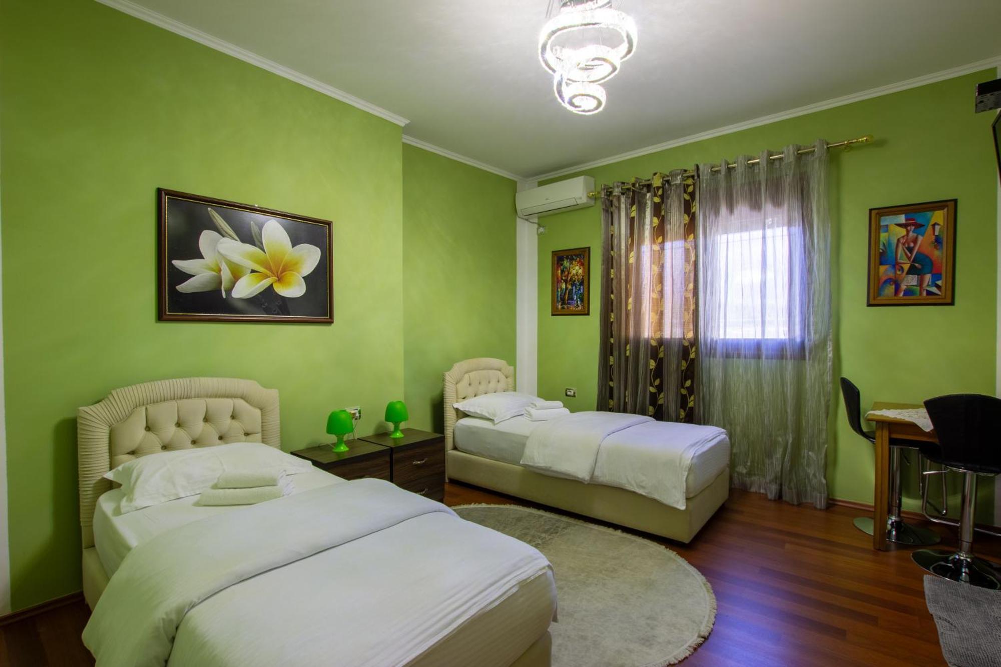 Bora Hotel Gjirokastër المظهر الخارجي الصورة